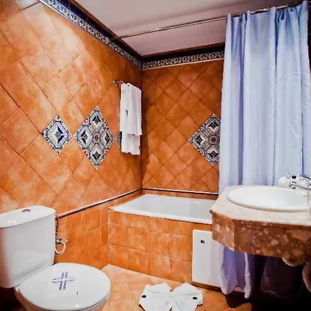 Atrium Hotel Elenite