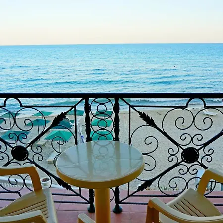 Atrium Hotel Elenite