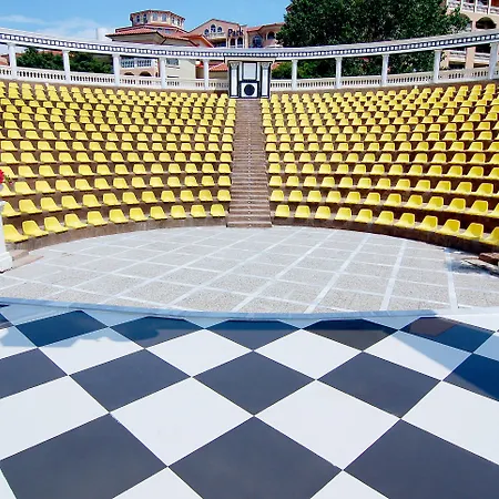 Atrium Елените