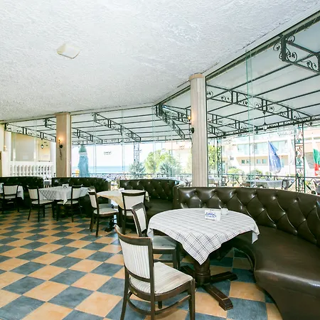 Atrium Отель 3*