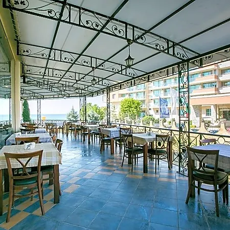 Hotel Atrium 3*