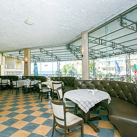 Atrium Hotel Elenite