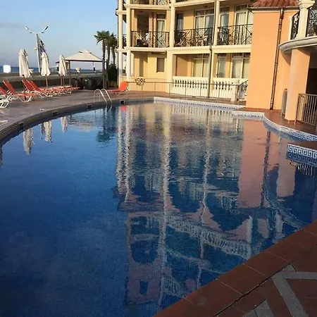 Отель Atrium 3*