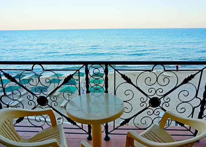 Atrium Hotel Elenite